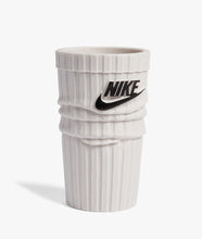 Load image into Gallery viewer, SOCK PLANTER WHITE / BLACK
